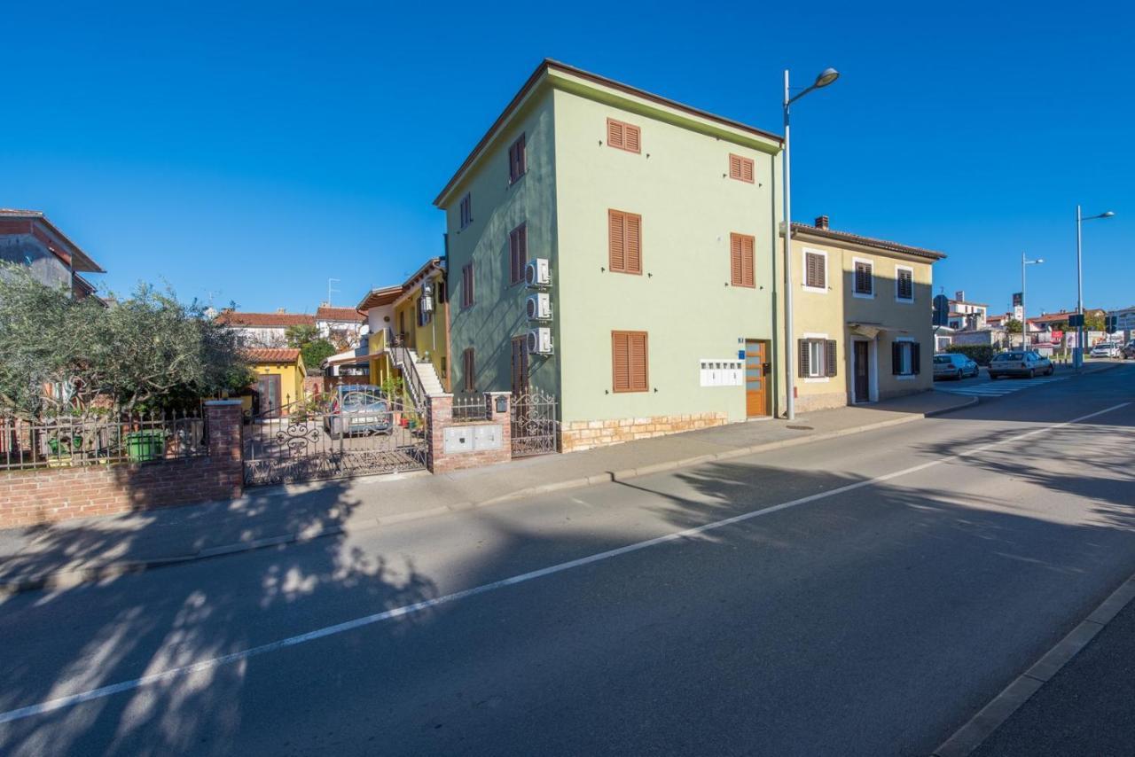 Apartment Complex Iris Porec Exterior photo