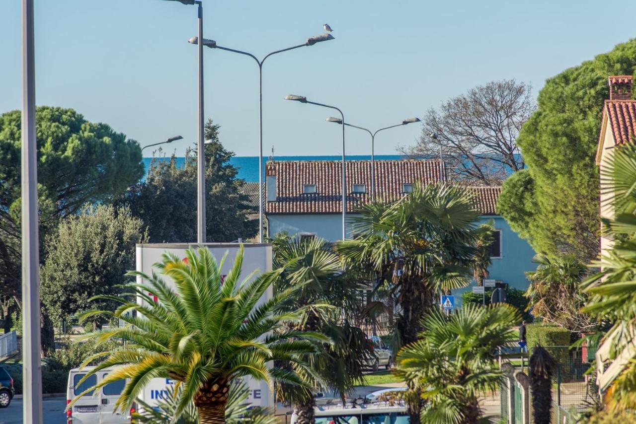 Apartment Complex Iris Porec Exterior photo